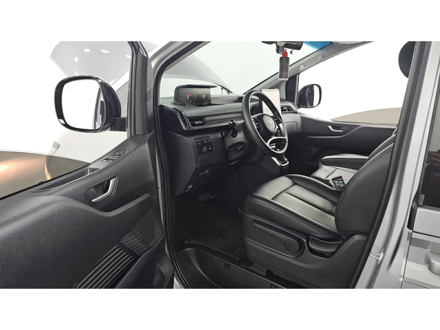 Hyundai Staria L3.5 Tourer 9seater autogeorge.com - автомобили, коли, обяви за нови и употребявани 9