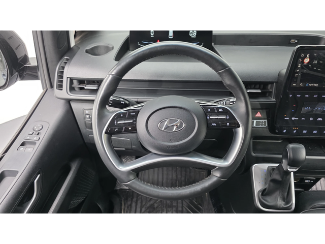 Hyundai Staria L3.5 Tourer 9seater autogeorge.com - автомобили, коли, обяви за нови и употребявани 11