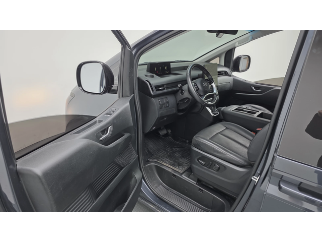 Hyundai Staria L3.5 Tourer 9seater autogeorge.com - автомобили, коли, обяви за нови и употребявани 8