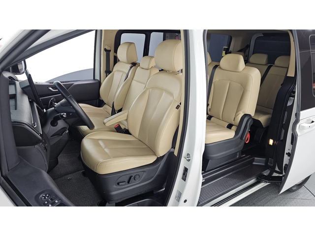 Hyundai Staria L3.5 Tourer 9seater autogeorge.com - автомобили, коли, обяви за нови и употребявани 10