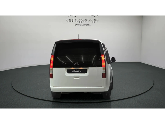 Hyundai Staria L3.5 Tourer 9seater autogeorge.com - автомобили, коли, обяви за нови и употребявани 3