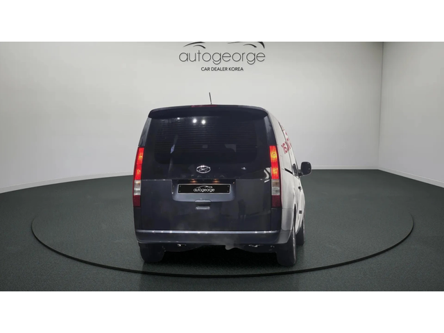 Hyundai Staria L3.5 Tourer 9seater autogeorge.com - автомобили, коли, обяви за нови и употребявани 3