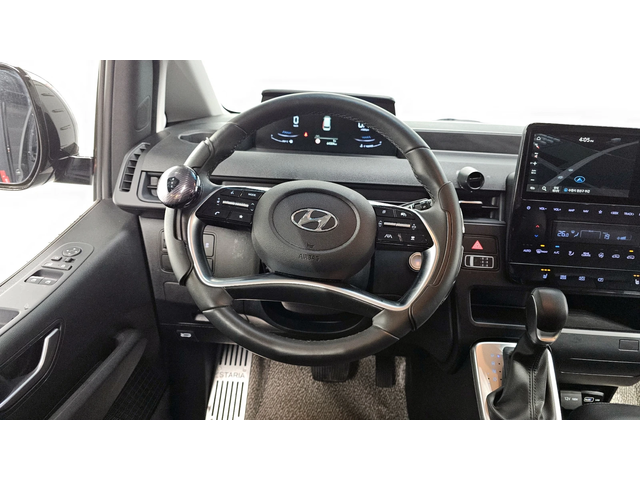 Hyundai Staria L3.5 Tourer 9seater autogeorge.com - автомобили, коли, обяви за нови и употребявани 11