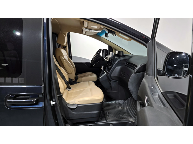 Hyundai Staria L3.5 Tourer 9seater autogeorge.com - автомобили, коли, обяви за нови и употребявани 10