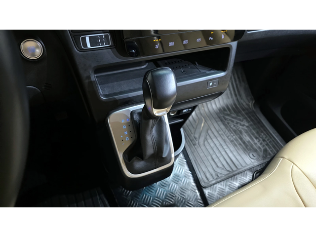 Hyundai Staria L3.5 Tourer 9seater autogeorge.com - автомобили, коли, обяви за нови и употребявани 8