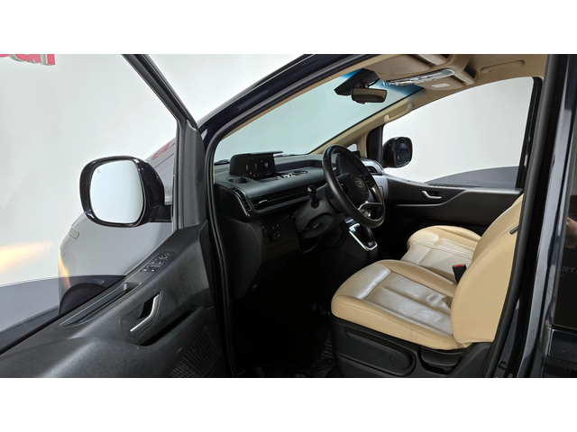 Hyundai Staria L3.5 Tourer 9seater autogeorge.com - автомобили, коли, обяви за нови и употребявани 9