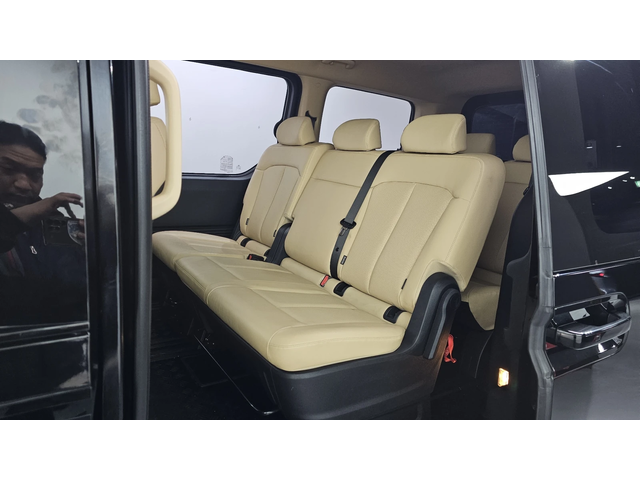 Hyundai Staria L3.5 Tourer 9seater autogeorge.com - автомобили, коли, обяви за нови и употребявани 9