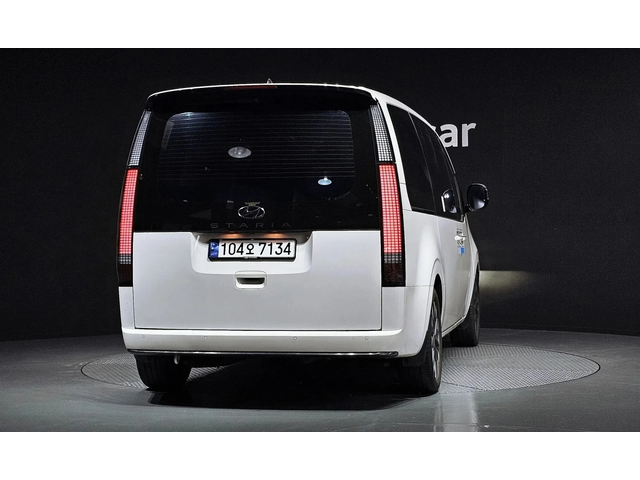 Hyundai Staria L3.5 Lounge 7-Seater Mobility - автомобили, коли, обяви за нови и употребявани 3