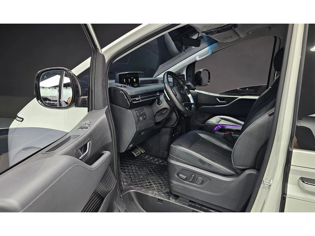 Hyundai Staria L3.5 Lounge 7-Seater Mobility - автомобили, коли, обяви за нови и употребявани 9