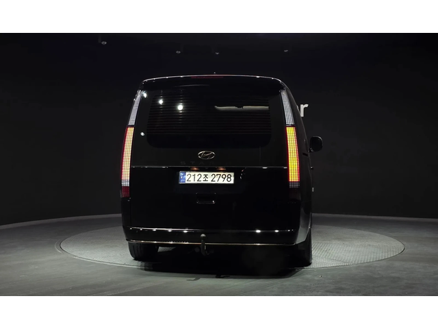 Hyundai Staria L3.5 Lounge - автомобили, коли, обяви за нови и употребявани 3