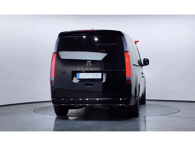 Hyundai Staria L3.5 Lounge - автомобили, коли, обяви за нови и употребявани 3