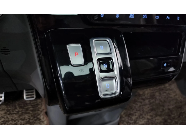 Hyundai Staria L3.5 Lounge - автомобили, коли, обяви за нови и употребявани 8