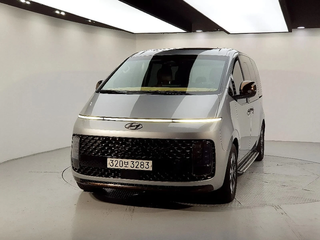Hyundai Staria L3.5 Lounge 7-Seater - автомобили, коли, обяви за нови и употребявани 2