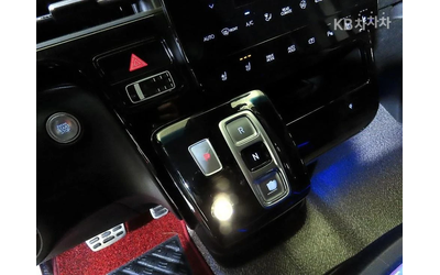 Hyundai Staria 2023 - автомобили, коли, обяви за нови и употребявани 10