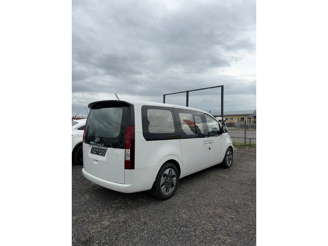 Hyundai Staria 3.5 LPG* НАЛИЧЕН - автомобили, коли, обяви за нови и употребявани 3