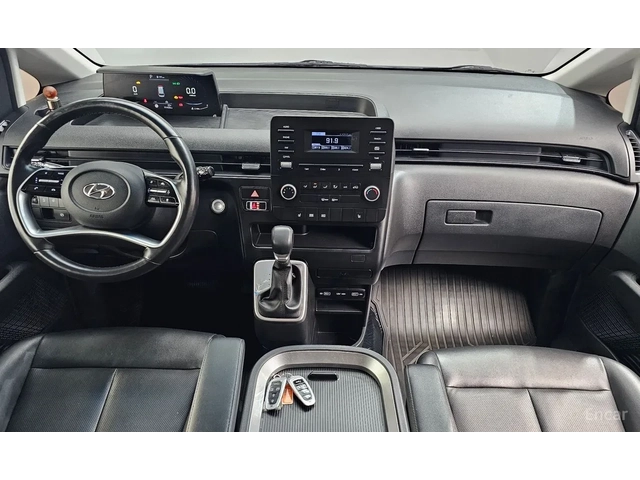 Hyundai Staria Cargo 5-seater - автомобили, коли, обяви за нови и употребявани 5
