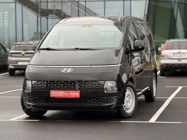 Hyundai Staria 2.2crdi Лизинг през Уникредит по 285 евро - автомобили, коли, обяви за нови и употребявани 0