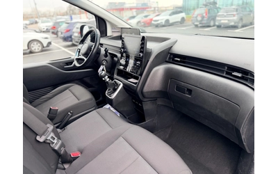 Hyundai Staria 2.2crdi Лизинг през Уникредит по 285 евро - автомобили, коли, обяви за нови и употребявани 10