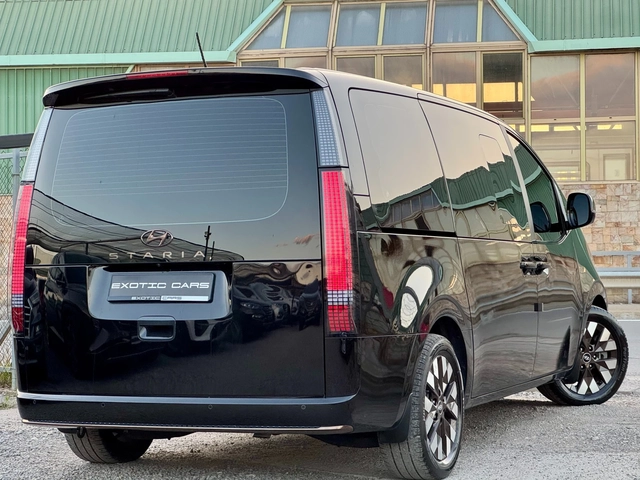 Hyundai Staria 3.5 V6 LPi Lounge 8+ 1 ! Inspiration ! - автомобили, коли, обяви за нови и употребявани 3