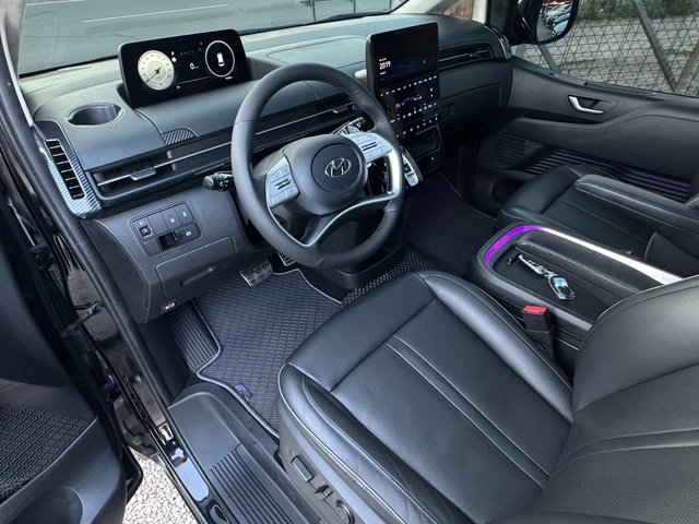 Hyundai Staria 3.5 V6 LPi Lounge 8+ 1 ! Inspiration ! - автомобили, коли, обяви за нови и употребявани 7