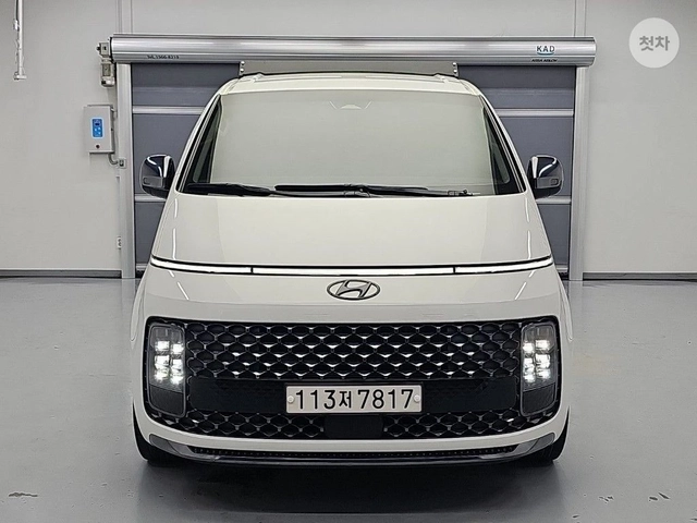 Hyundai Staria * 9-МЕСТЕН* * КРАЙНА ЦЕНА* FULL - автомобили, коли, обяви за нови и употребявани 1