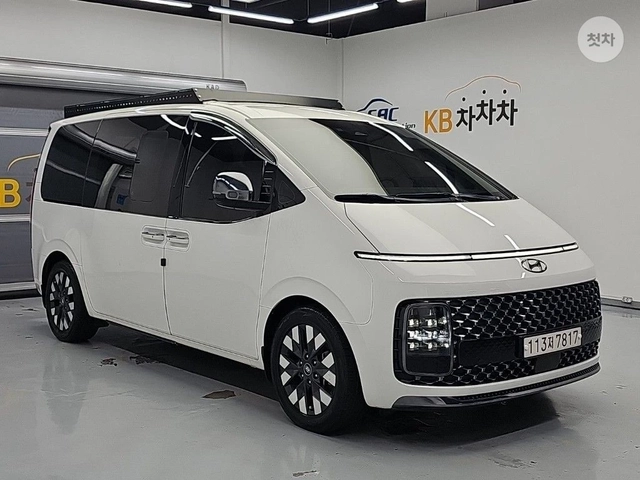 Hyundai Staria * 9-МЕСТЕН* * КРАЙНА ЦЕНА* FULL - автомобили, коли, обяви за нови и употребявани 2