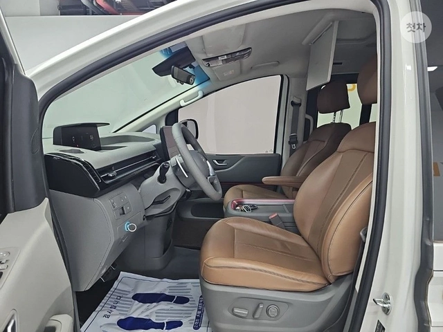 Hyundai Staria * 9-МЕСТЕН* * КРАЙНА ЦЕНА* FULL - автомобили, коли, обяви за нови и употребявани 5