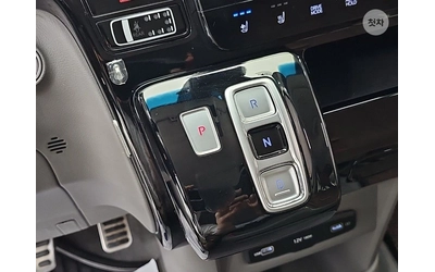 Hyundai Staria * 9-МЕСТЕН* * КРАЙНА ЦЕНА* FULL - автомобили, коли, обяви за нови и употребявани 9