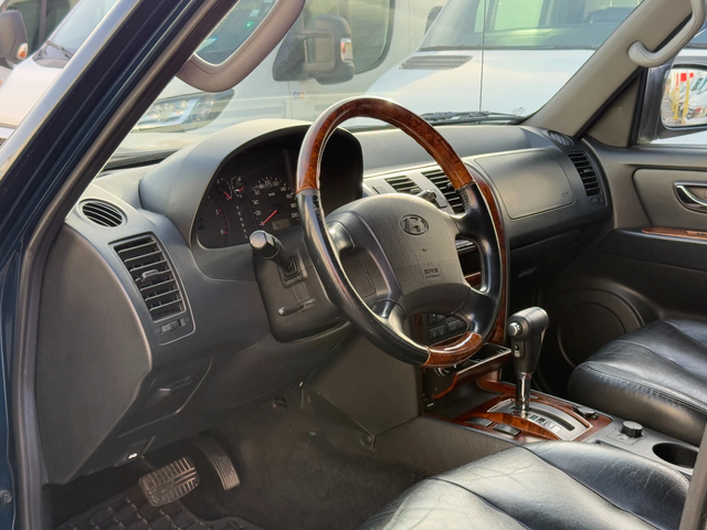 Hyundai Terracan 2.9CRDI 4WD - автомобили, коли, обяви за нови и употребявани 8