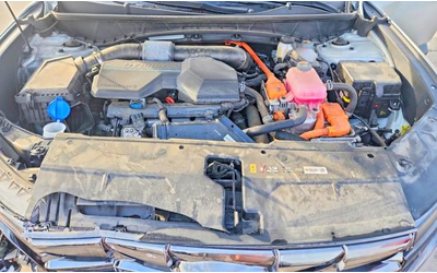 Hyundai Tucson 1.6L 4 ALL WHEEL DRIVE - автомобили, коли, обяви за нови и употребявани 12