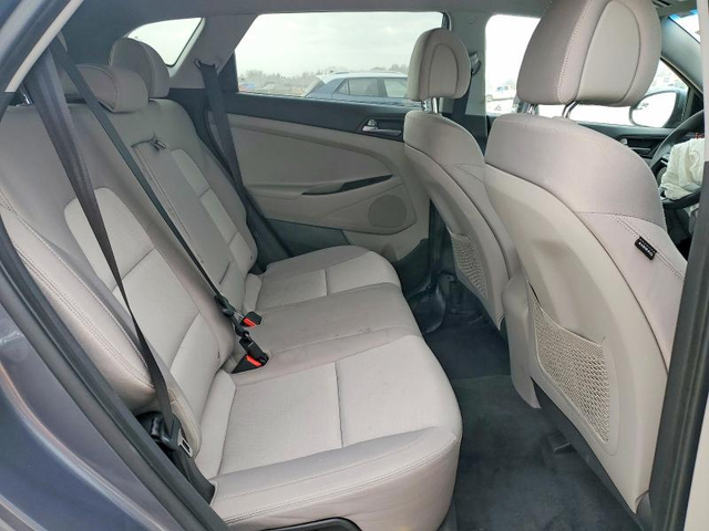 Hyundai Tucson 1.6L 4 FRONT WHEEL DRIVE - автомобили, коли, обяви за нови и употребявани 11