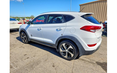 hyundai-tucson-1-6l-4-front-wheel-drive - 1