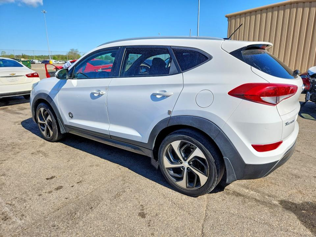 Hyundai Tucson 1.6L 4 FRONT WHEEL DRIVE - автомобили, коли, обяви за нови и употребявани 1