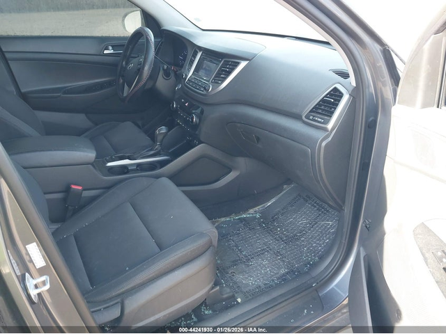 Hyundai Tucson 1.6L I-4 DI, DOHC, VVT, TURBO, 175HP Front Wheel Drive - автомобили, коли, обяви за нови и употребявани 4