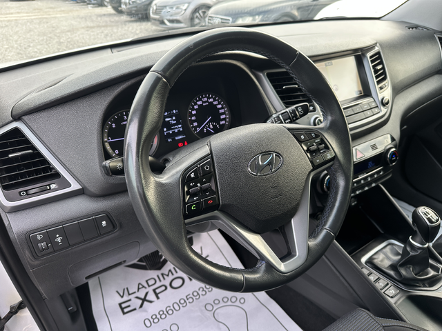 Hyundai Tucson 1.7CRDi E6B - автомобили, коли, обяви за нови и употребявани 12