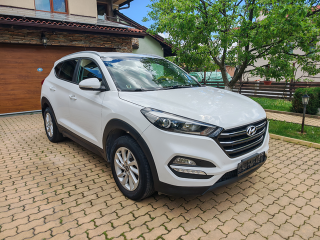 Hyundai Tucson 1.7CRDI-НАВИГАЦИЯ-КАМЕРА - автомобили, коли, обяви за нови и употребявани 2