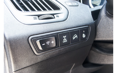 Hyundai Tucson 2.0CRDI-4WD-PREMIUM-6M ГАРАНЦИЯ! - автомобили, коли, обяви за нови и употребявани 15