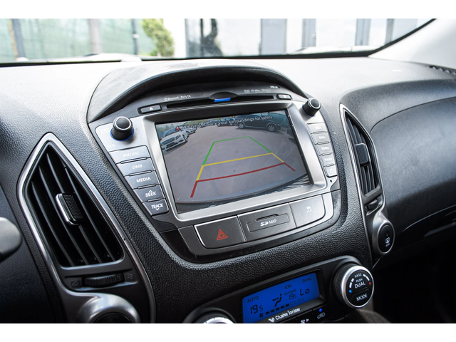 Hyundai Tucson 2.0CRDI-4WD-PREMIUM-6M ГАРАНЦИЯ! - автомобили, коли, обяви за нови и употребявани 16