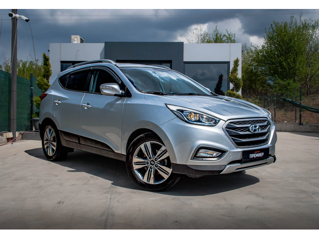 Hyundai Tucson 2.0CRDI-4WD-PREMIUM-6M ГАРАНЦИЯ! - автомобили, коли, обяви за нови и употребявани 2