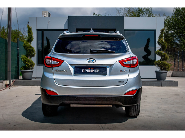 Hyundai Tucson 2.0CRDI-4WD-PREMIUM-6M ГАРАНЦИЯ! - автомобили, коли, обяви за нови и употребявани 4