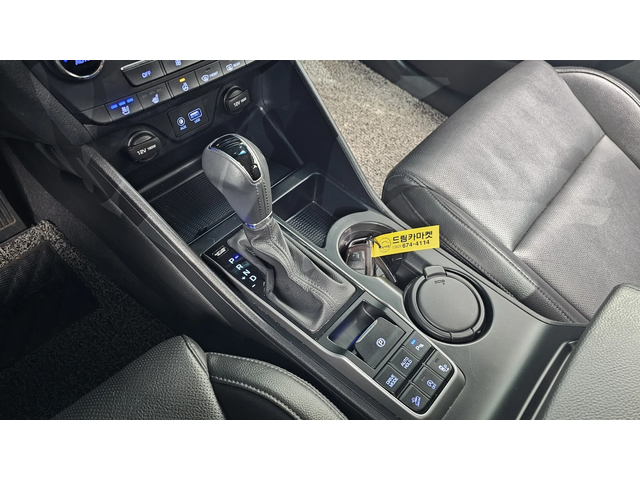 Hyundai Tucson All New Diesel 2.0 Premium - автомобили, коли, обяви за нови и употребявани 8