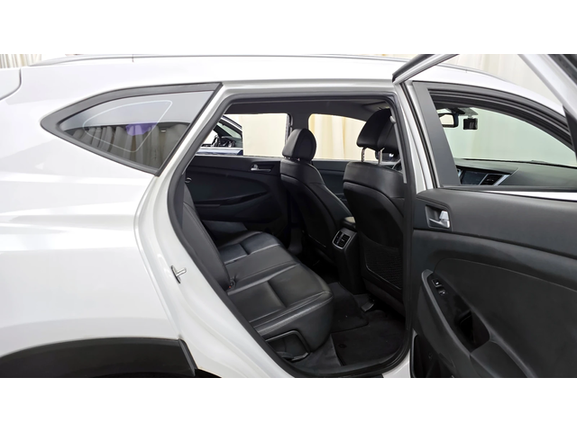 Hyundai Tucson All New Diesel 2.0 Premium - автомобили, коли, обяви за нови и употребявани 11