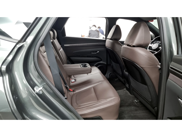 Hyundai Tucson Hybrid (NX4) Inspiration 4WD - автомобили, коли, обяви за нови и употребявани 11