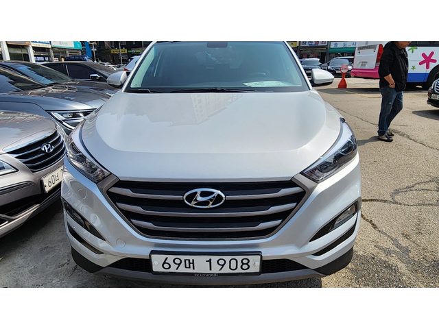 Hyundai Tucson Diesel 2.0 4WD Premium - автомобили, коли, обяви за нови и употребявани 0