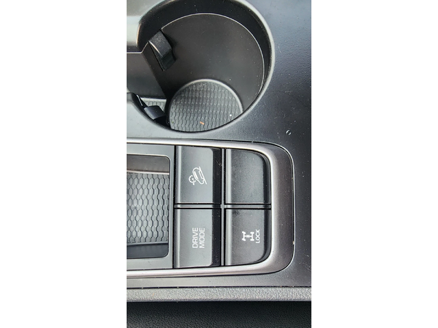 Hyundai Tucson Diesel 2.0 4WD Premium - автомобили, коли, обяви за нови и употребявани 11