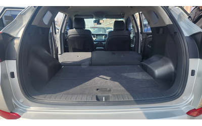 Hyundai Tucson Diesel 2.0 4WD Premium - автомобили, коли, обяви за нови и употребявани 15