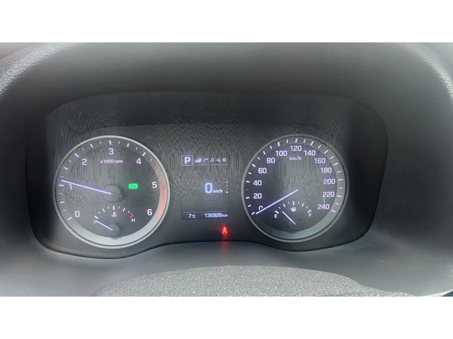 Hyundai Tucson Diesel 2.0 4WD Premium - автомобили, коли, обяви за нови и употребявани 7