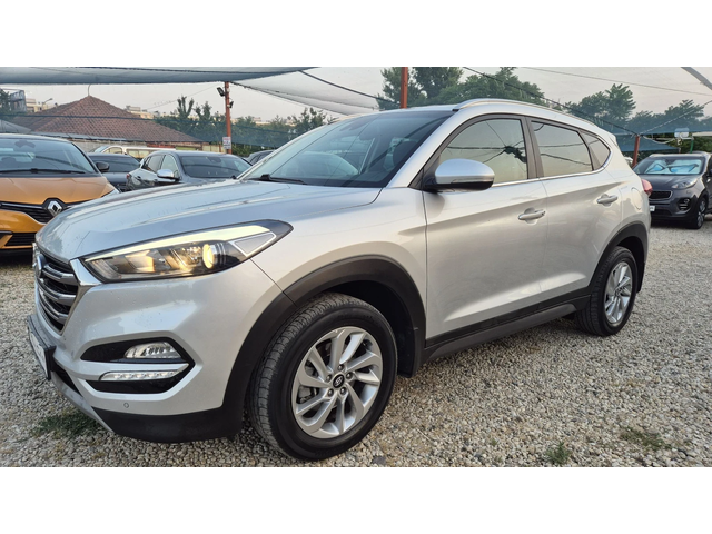Hyundai Tucson 1.7CRDI 120хил.100%РЕАЛНИ КИЛОМЕТРИ ВИДЕО ЛИЗИНГ - автомобили, коли, обяви за нови и употребявани 1