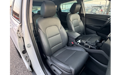 Hyundai Tucson 2.0CRDI ! AWD ! MHEV ! SWISS ! - автомобили, коли, обяви за нови и употребявани 9