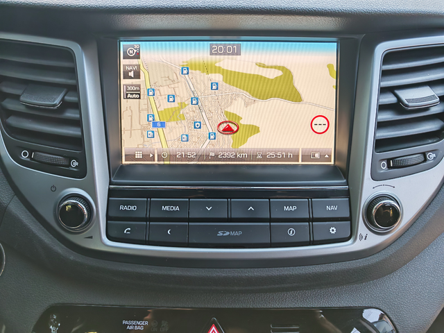 Hyundai Tucson 2.0CRDI-4x4-НАВИГАЦИЯ-КАМЕРА - автомобили, коли, обяви за нови и употребявани 12